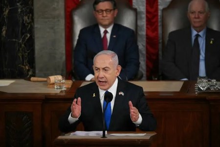 Netanyahu rallies US Congress, faces protests over Gaza war